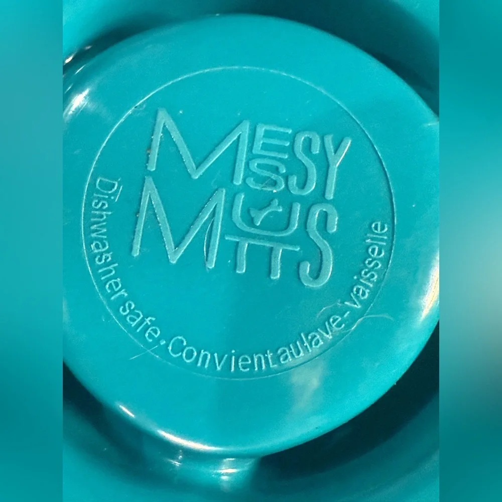 Pet Dog Slow Feeder Bowl PlasticPuzzle Dog Food Bowl 8 1/2” Diameter Messy Mutts